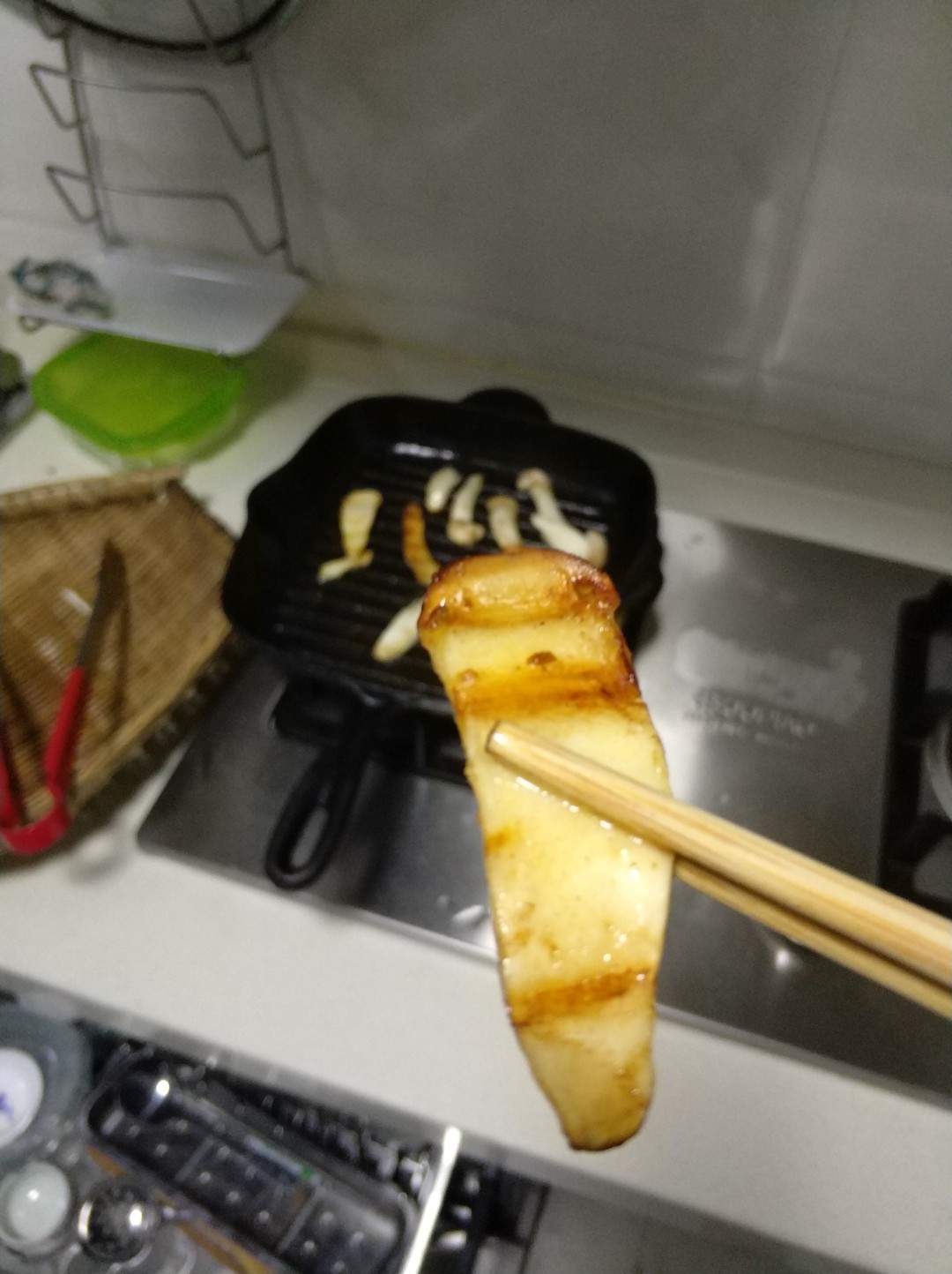 鲜松茸的清洗方法及两种吃法视频介绍